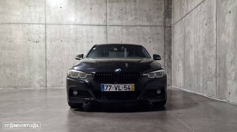 BMW 330 e iPerformance Pack M - 2