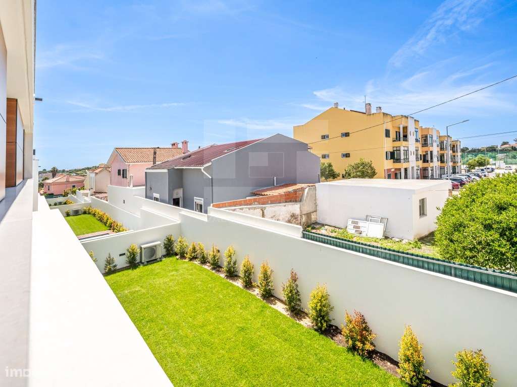 Moradia T4 unifamiliar, moderna, com piscina e estacionamento, Bice...-34