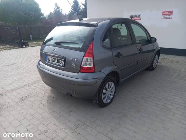 Citroën C3 1.1 First Tonic - 4