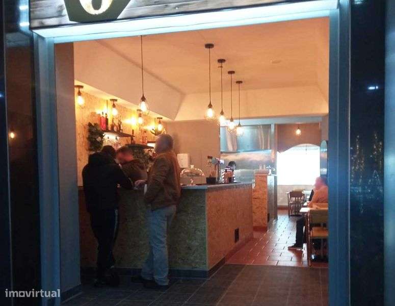 Vendo loja p/ restaurante ou café - Maia - em Centro Comercial - Grande imagem: 4/5