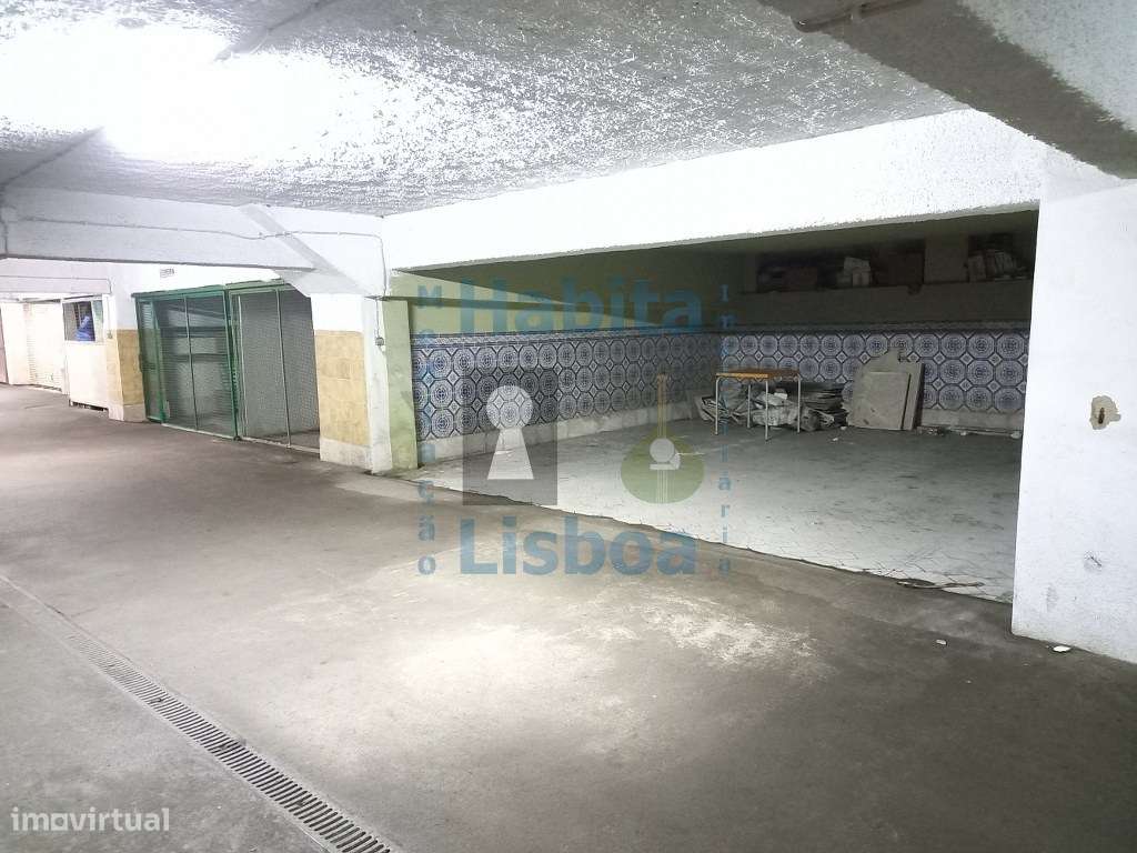 Duplex T3 Com Terraço junto à Praia Costa da Caparica-25