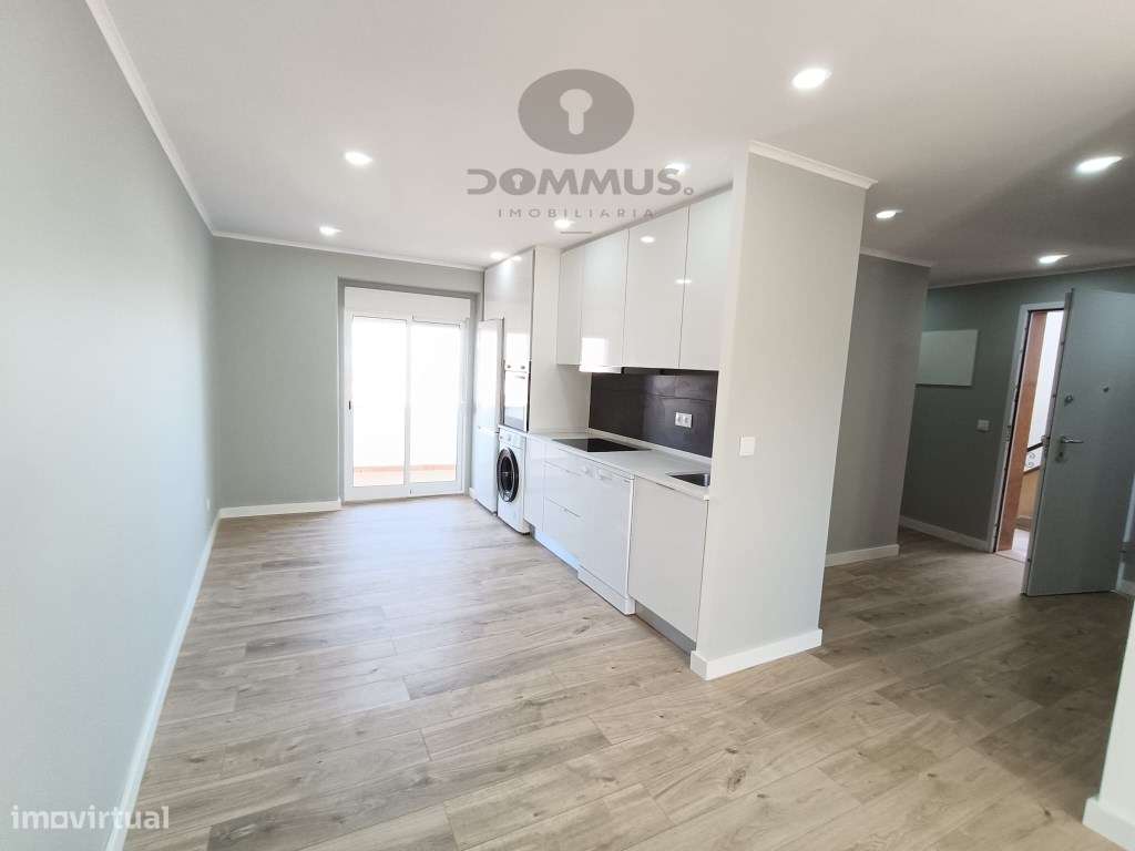 Apartamento T3 Totalmente Remodelado na Damaia - Grande imagem: 5/23
