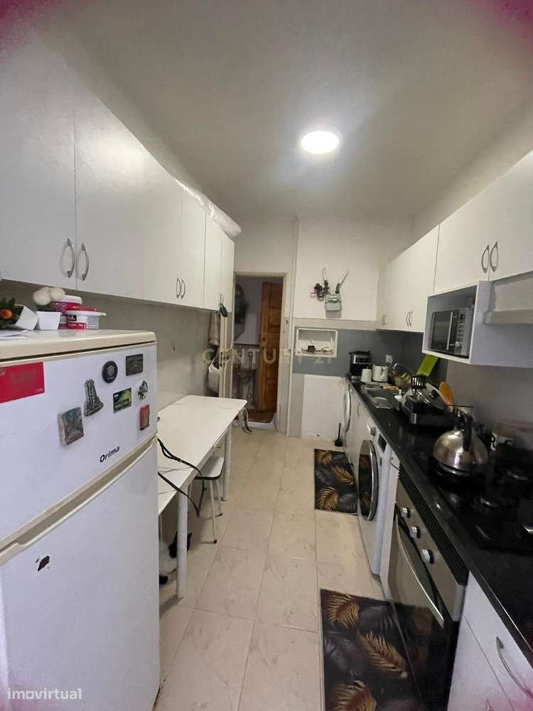 Apartamento T1 + 1 com Terraço em Campolide - Grande imagem: 5/16