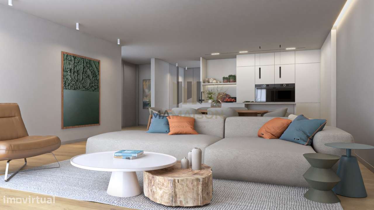 T4 NOVO / CONDOMÍNIO FECHADO / CENTRO LAMEGO - Grande imagem: 2/6