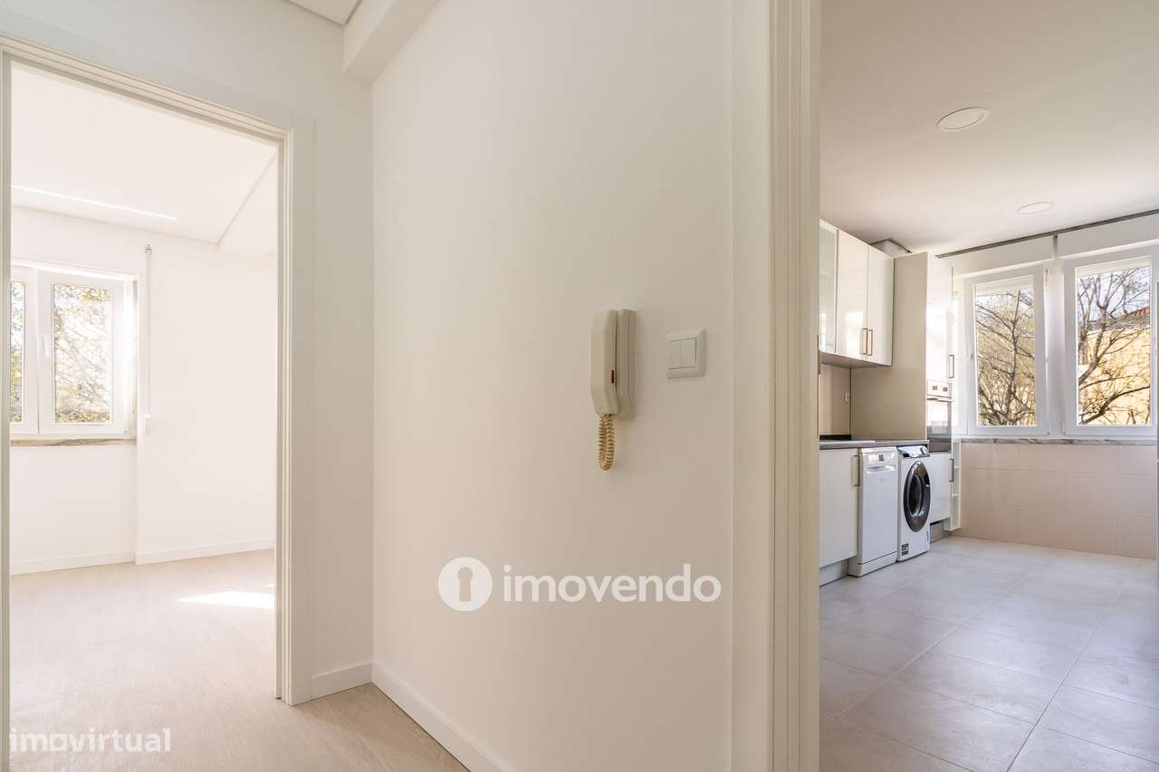 Apartamento T3 remodelado, com cozinha equipada, na Serra das Minas-5