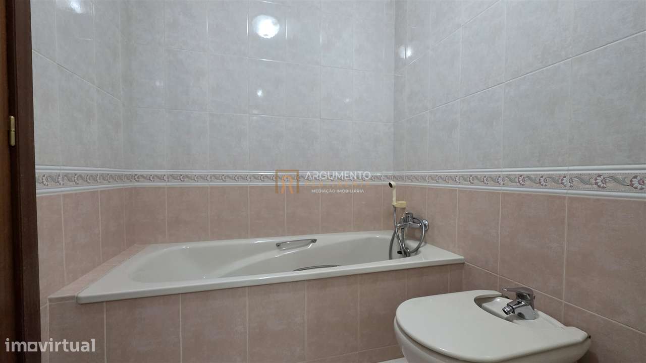 Apartamento T2 Venda em Rio Tinto,Gondomar-11