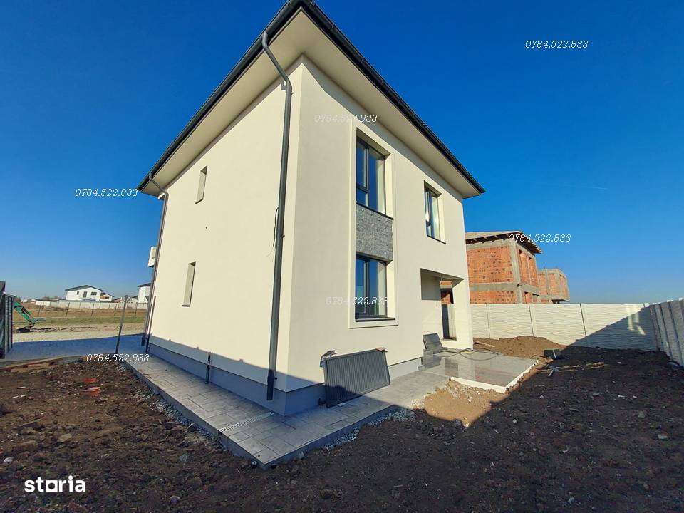 Vilă modernă cu curte și pivniță – Berceni Ilfov - Imagine principală: 5/17