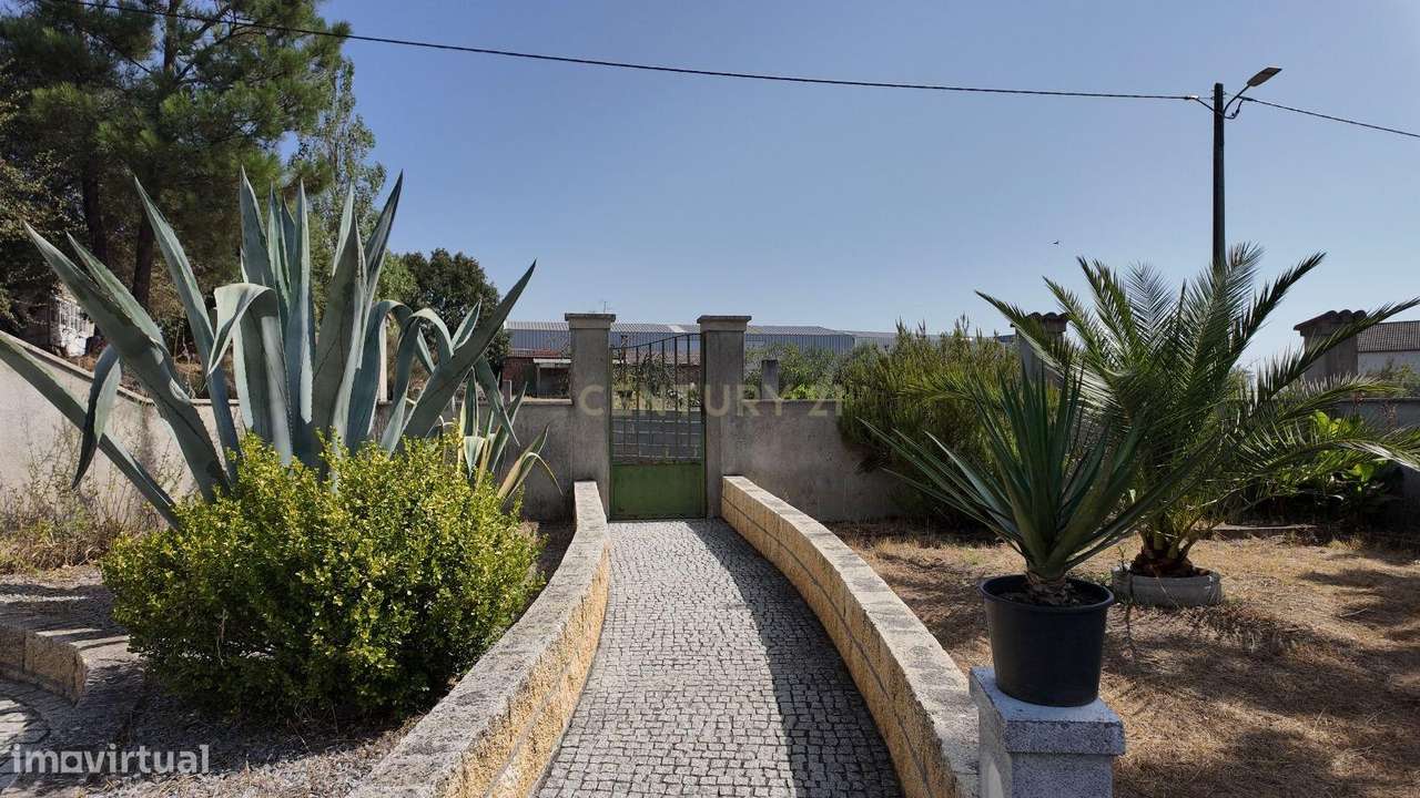 Moradia T3 no Fundão com lindas vistas em terreno de 5.000m2 - Grande imagem: 2/20