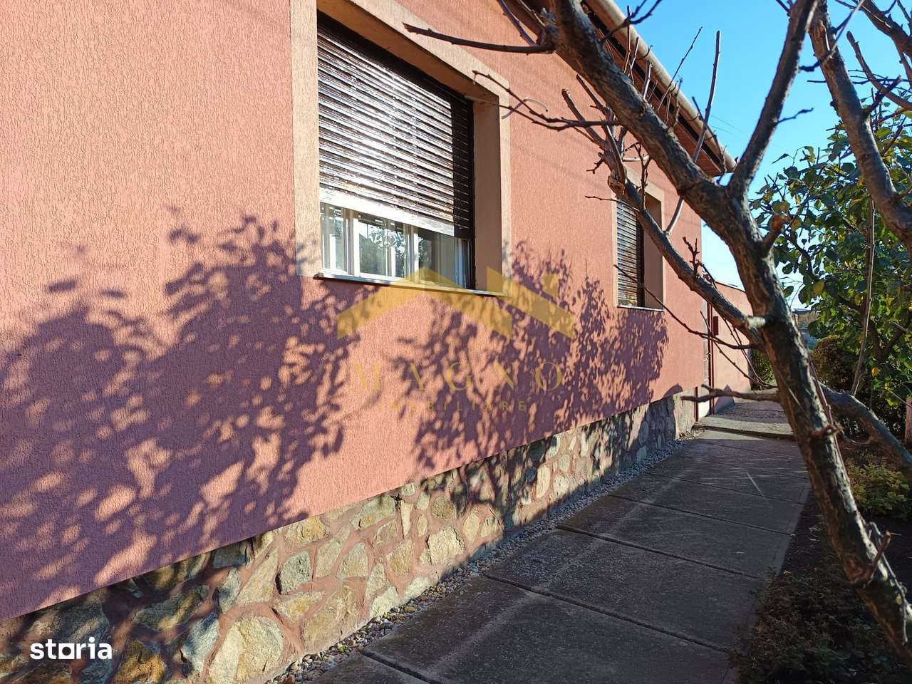 Casa de vanzare in Vladimirescu in zona primariei.-4