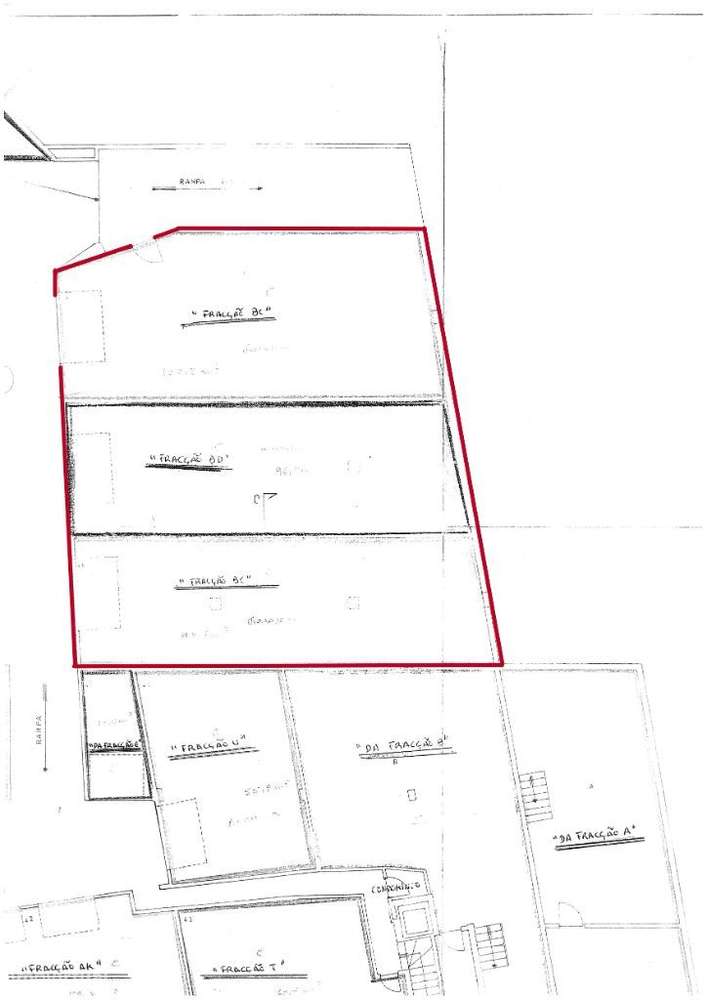 Lote de garagens fechadas no Bairro do Liceu, Aveiro-17