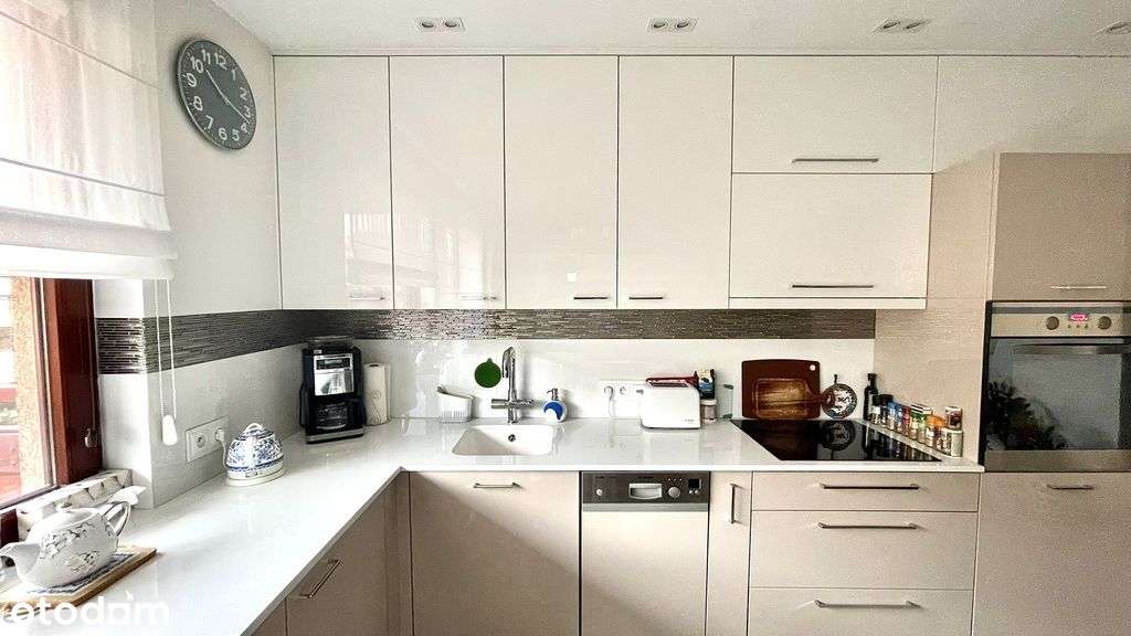 Piękne mieszkanie z miejscem postojowym-2