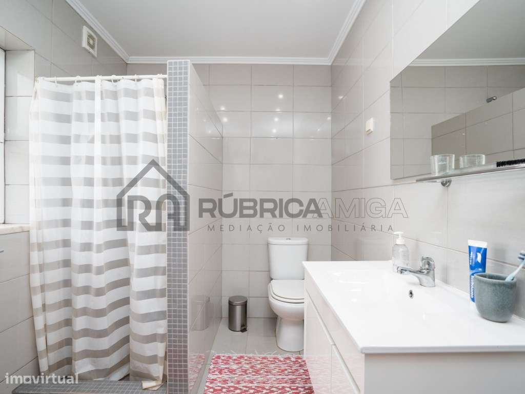 Moradia térrea de 3 quartos e piscina-28