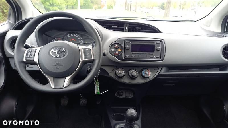 Toyota Yaris - 11