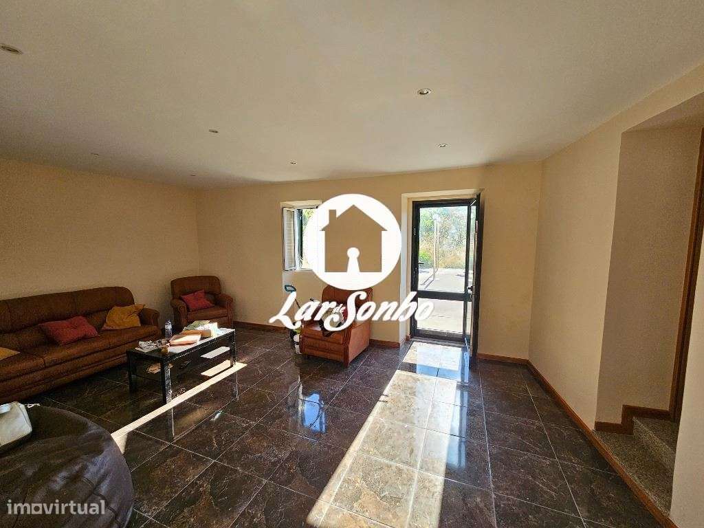 Quinta T4 em Rio Meão com 7500m2 - Grande imagem: 4/39