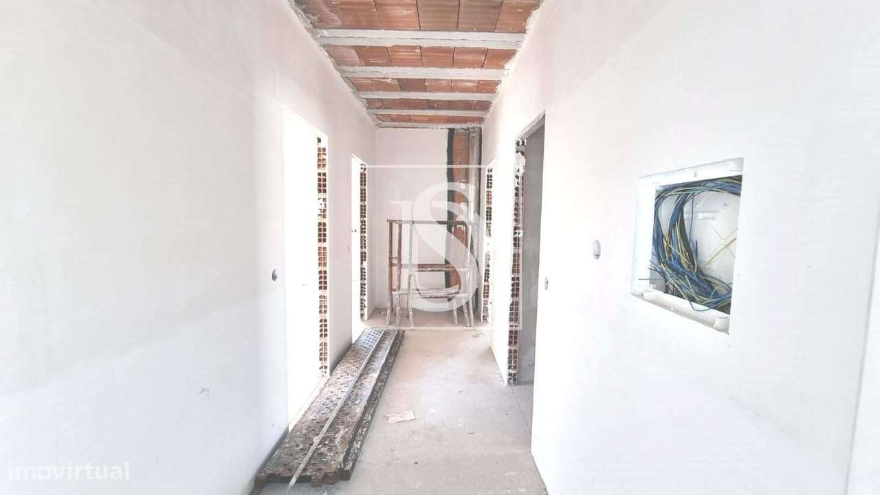 Moradia T3 independente, em construção, na Póvoa de Lanhoso-22