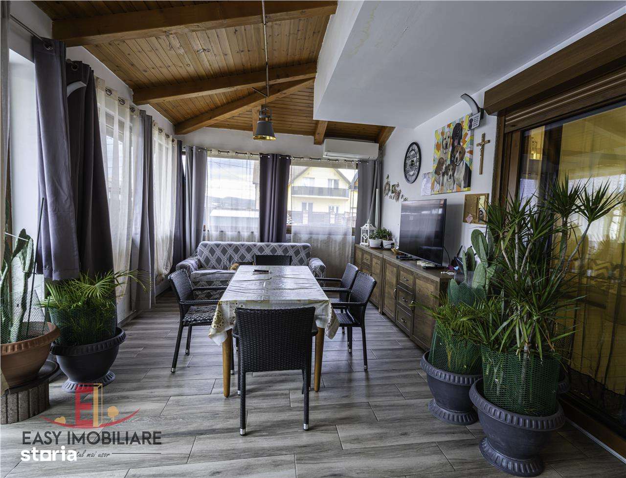 Casa moderna cu piscina, panouri solare, pompa caldura si teren de 140-7