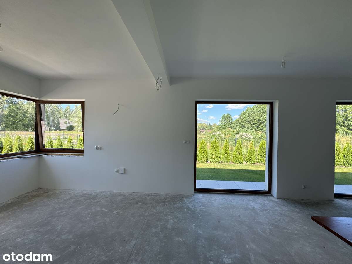 Nowoczesny, parterowy dom z pięknym ogrodem!-9