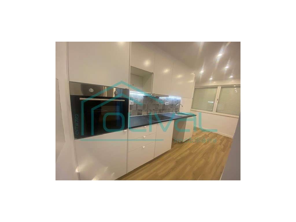 Apartamento t1 à venda Odivelas-3