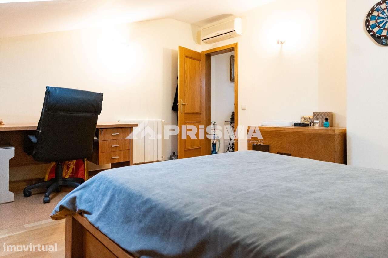 Duplex T3 com Terraço em Alcains – Casa Ideal para Quem Procura Espaço-37