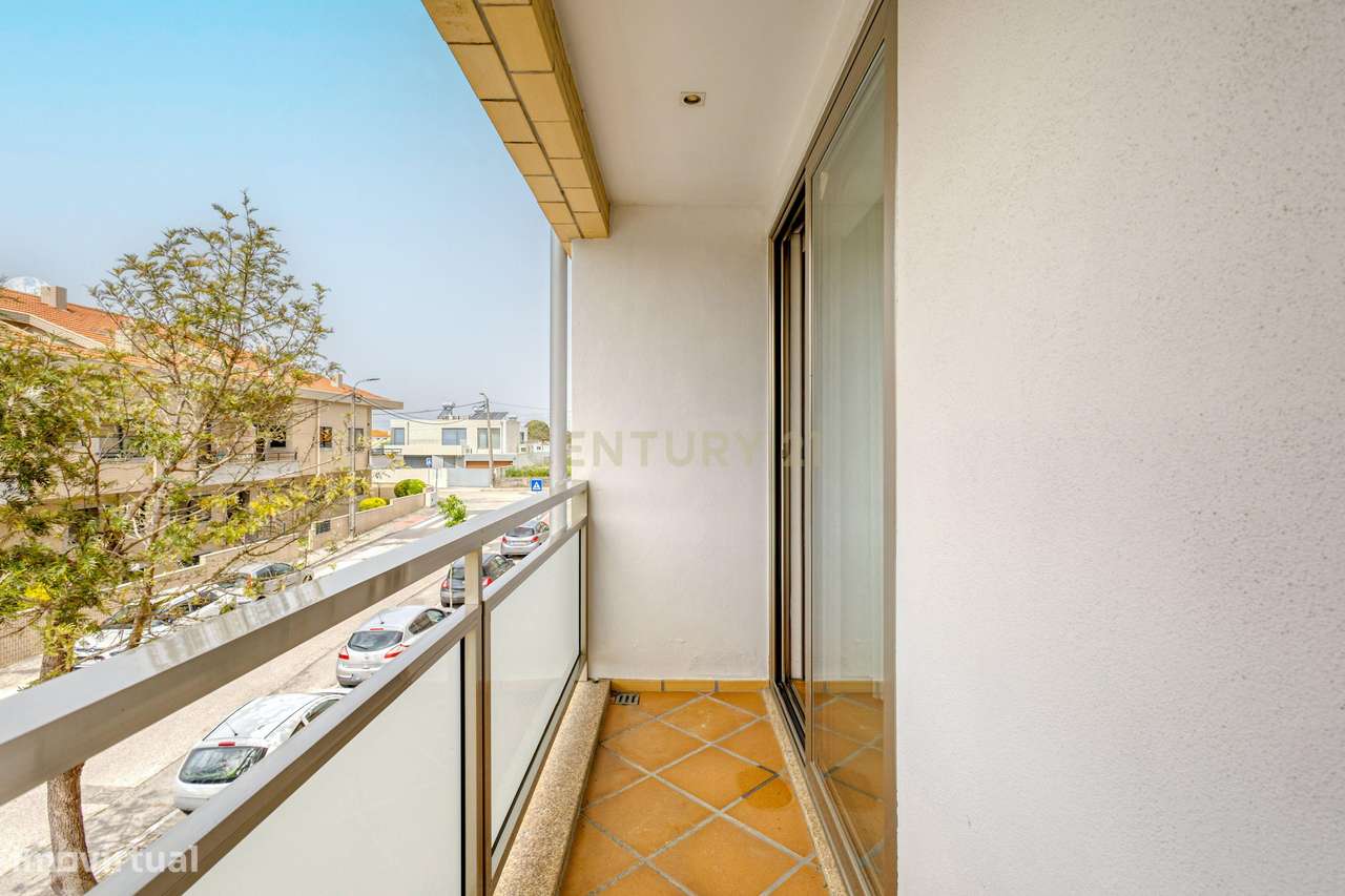 Espetacular T3 de 3 frentes a cinco minutos da praia da Granja-22