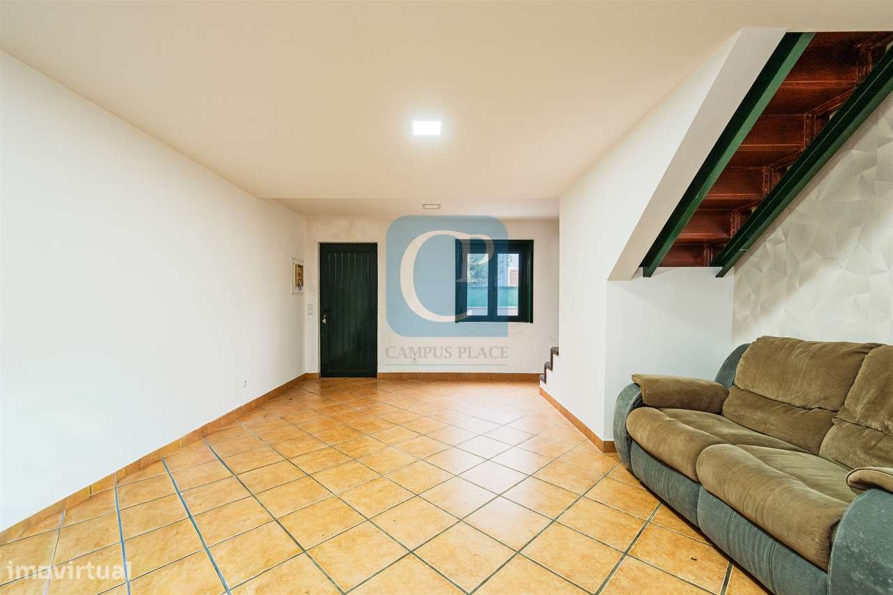 Moradia V2 à Estrada da Circunvalação, Ramalde, Porto - Grande imagem: 5/21