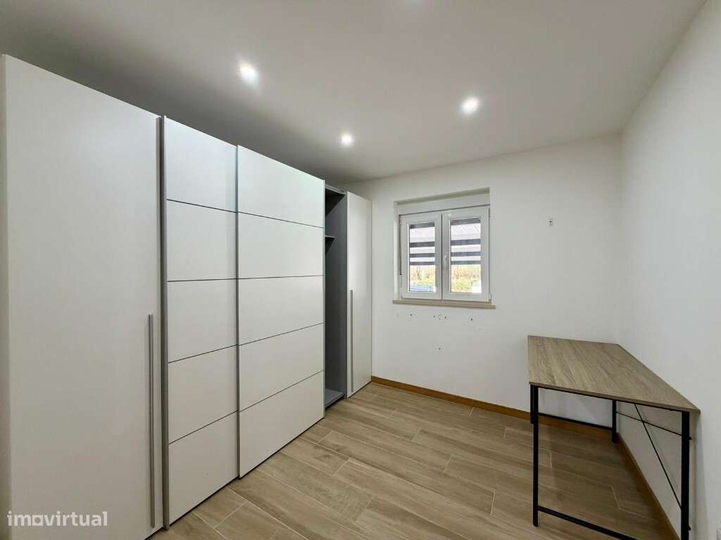 Moradia geminada T3+ com lugar de garagem,Ribeira Frades - Grande imagem: 4/9