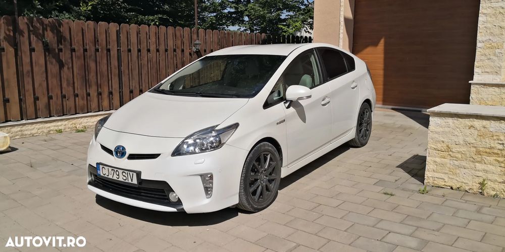Second hand Toyota Prius - 8 550 EUR, 198 823 km - Autovit