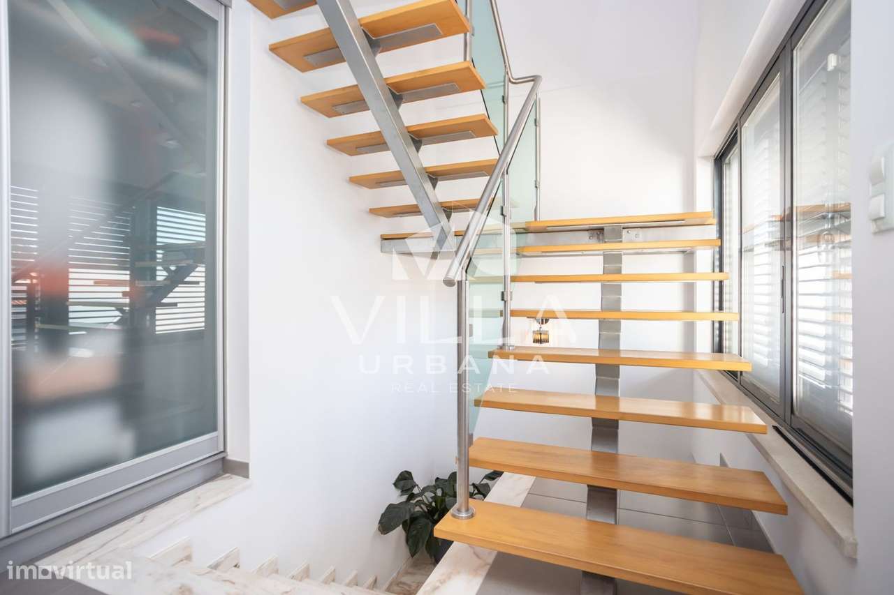 Moradia T3+1 Isolada com Jardim e Excelentes Áreas | Quinta do Anjo-52