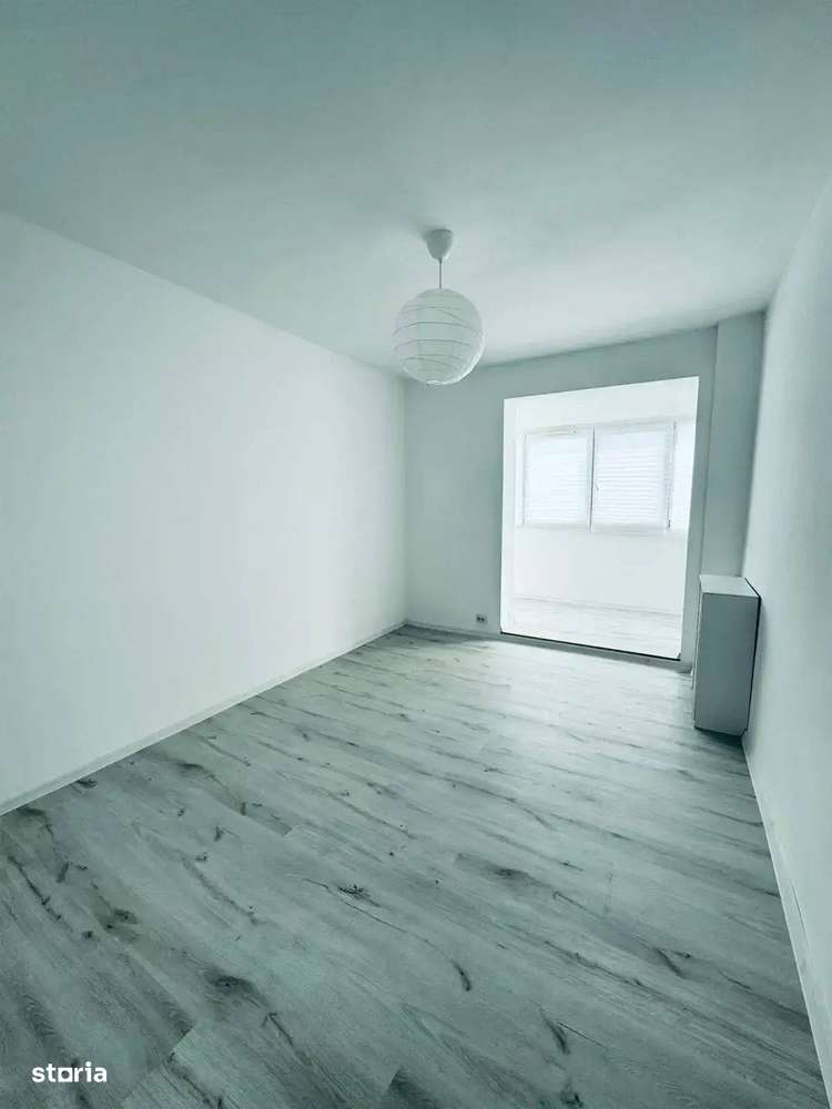 Apartament 3 camere renovat complet - Str. Liviu Rebreanu (Titan)