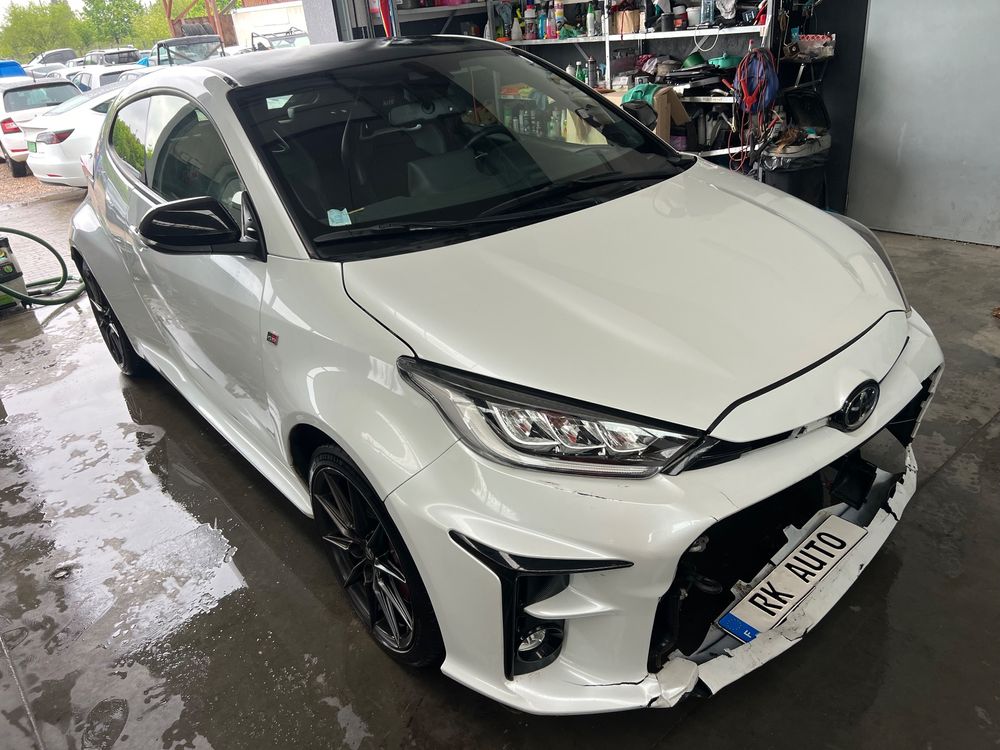 Toyota Yaris IV GR mit High-Performance-Paket 2021