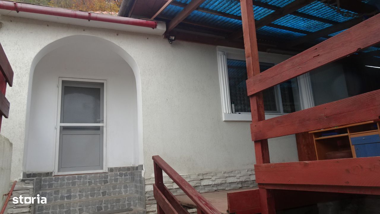 Vand casa in Deva, pe un singur nivel, zona Horea, suprafata de 486 mp