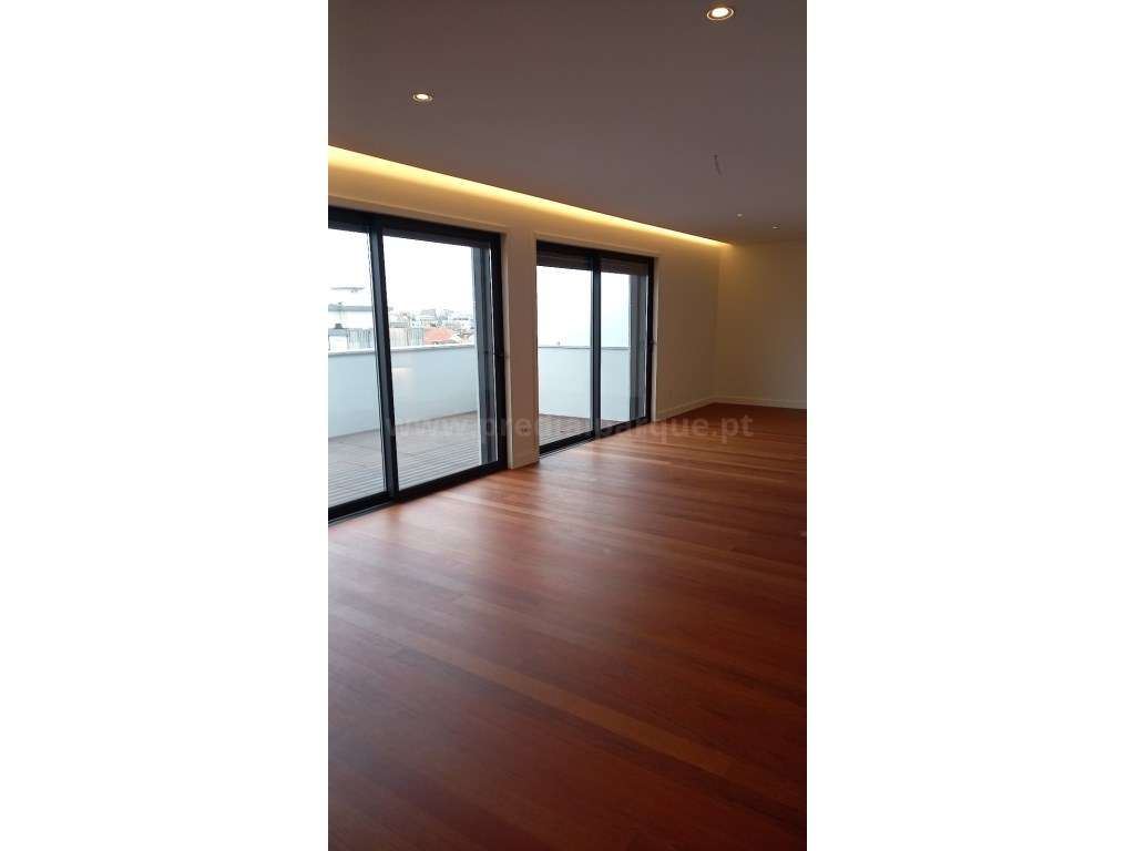 Apartamento T4 com terraço com 54.8 m2 e 2 lugares de garagem, Mato... - Grande imagem: 5/30