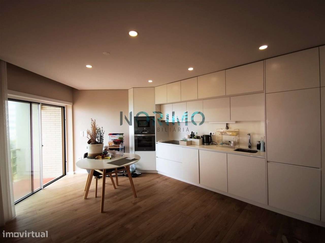 Apartamento T3 Frente Mar (Remodelado)-13