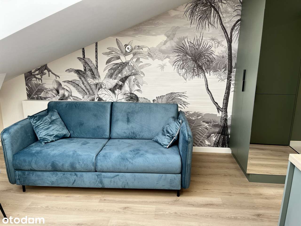 Kawalerka w odrestaurowanej kamienicy z windą – Centrum Poznania-14