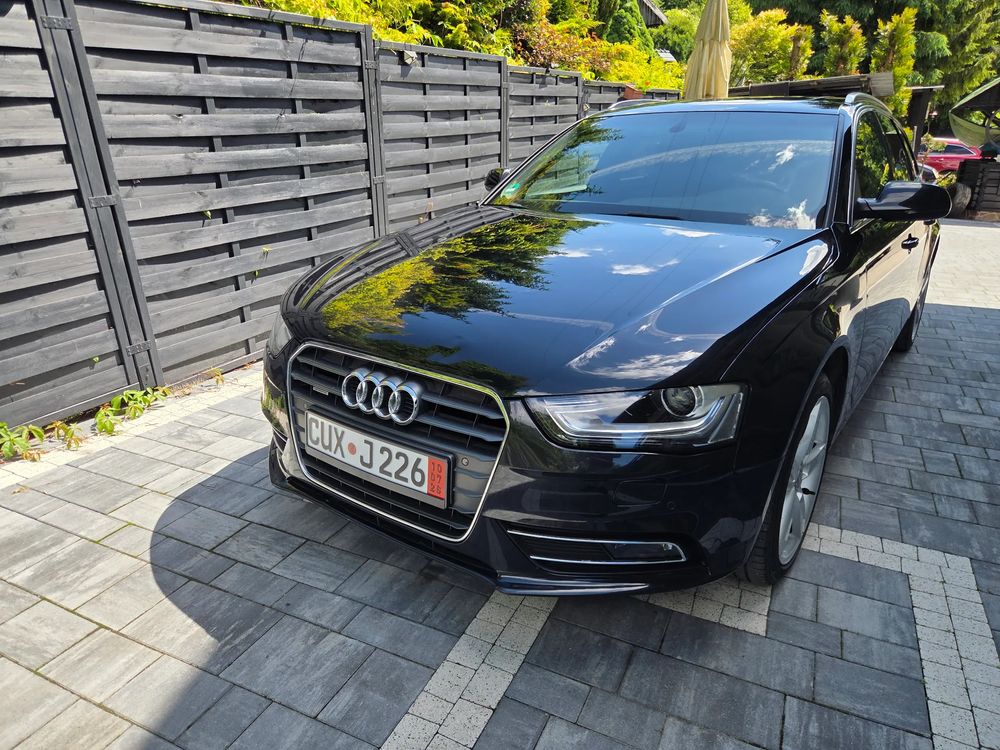 Audi A4 B8 2.0 TDI DPF quattro S tronic Attraction 2013