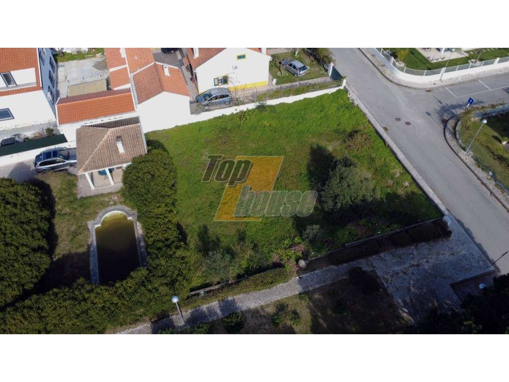 Terreno urbano perto do mar e lago em Sesimbra-19