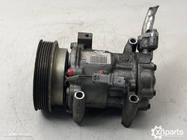 Compressor de ar condicionado Usado RENAULT CLIO III 1.5 dCi | 11.07 -  REF. 820... - 2