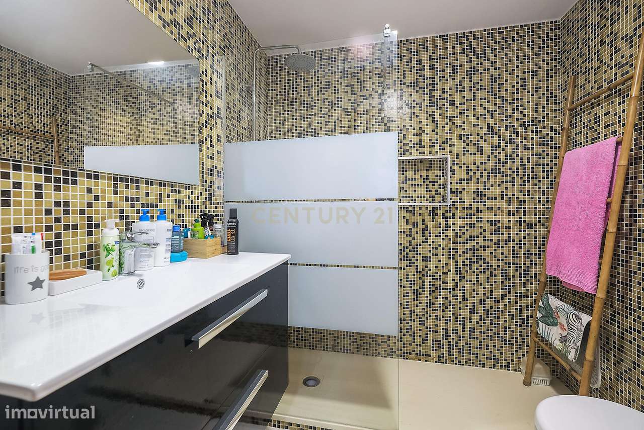 Moradia T3 em Condomínio fechado-32