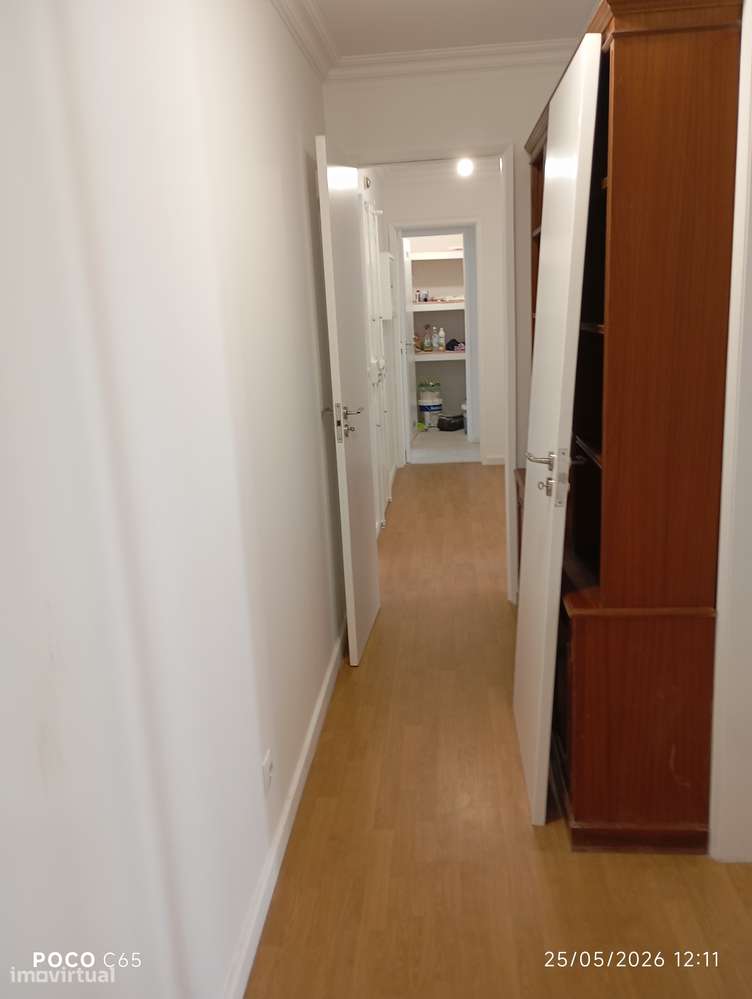T2 com garagem, elevador e eficiência energética B--7