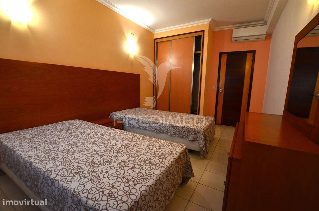 APARTAMENTO T2/ EDIFICIO CRISCHORO FRAÇÃO T - Grande imagem: 5/8