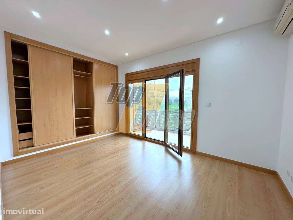 Excelente Apartamento T3 - Colinas do Cruzeiro-10