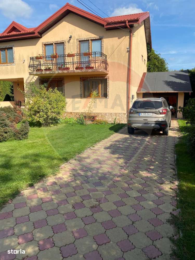 DE VANZARE Vila de vacanta in Pucioasa /Dambovita-1