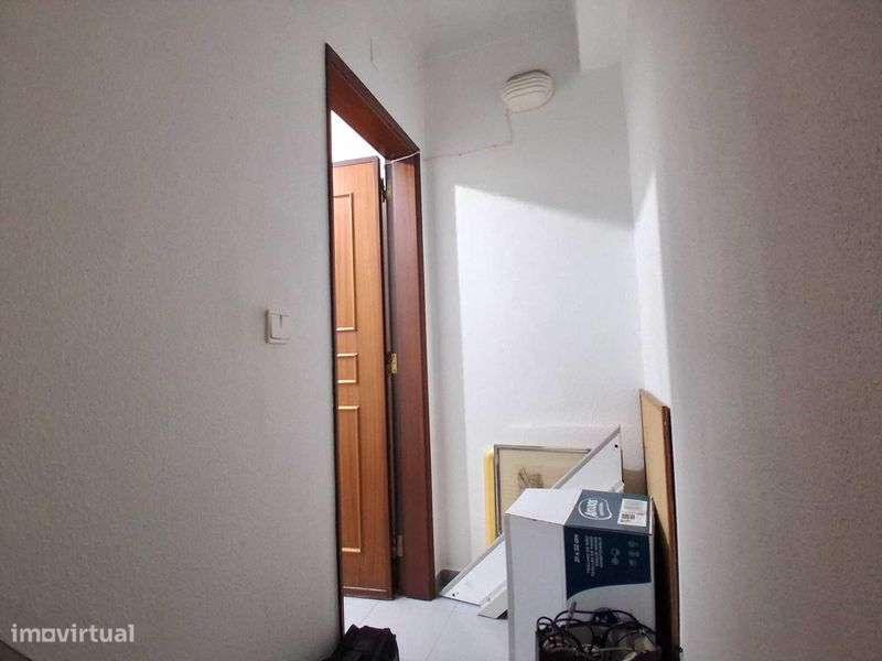 Apartamento T1, centro Venda do Pinheiro - Grande imagem: 4/7