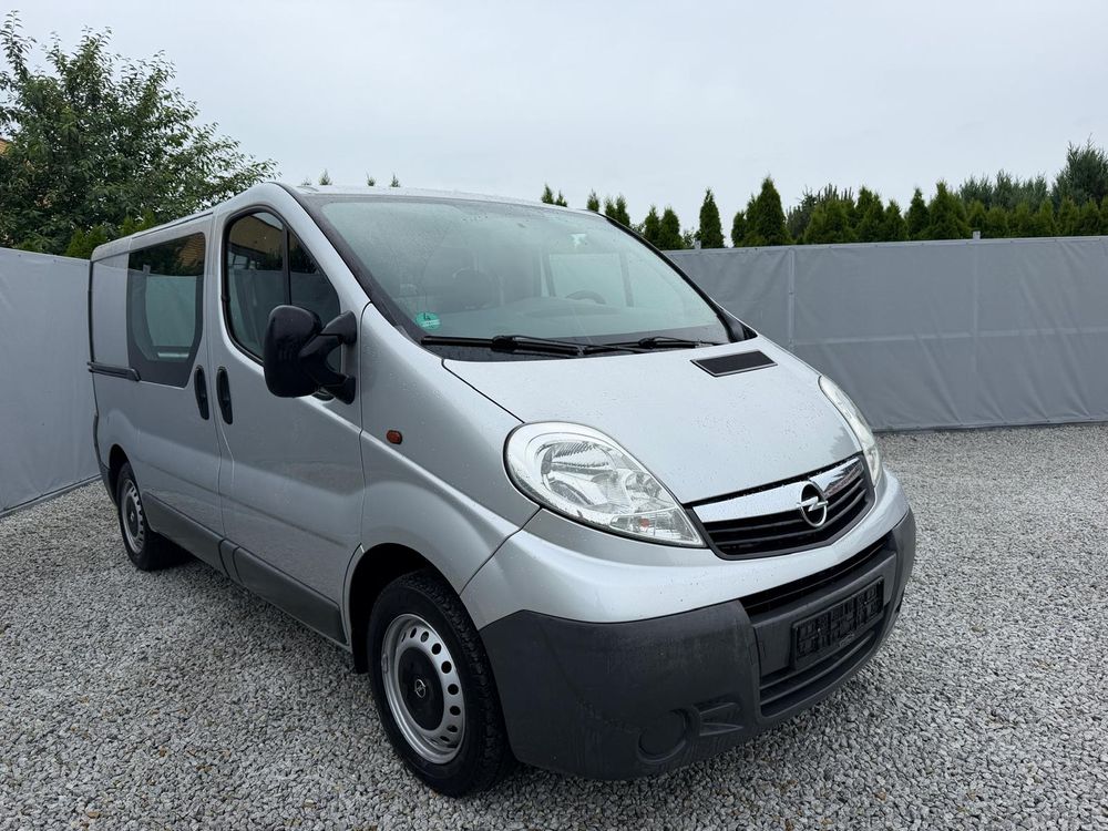Opel Vivaro 2011