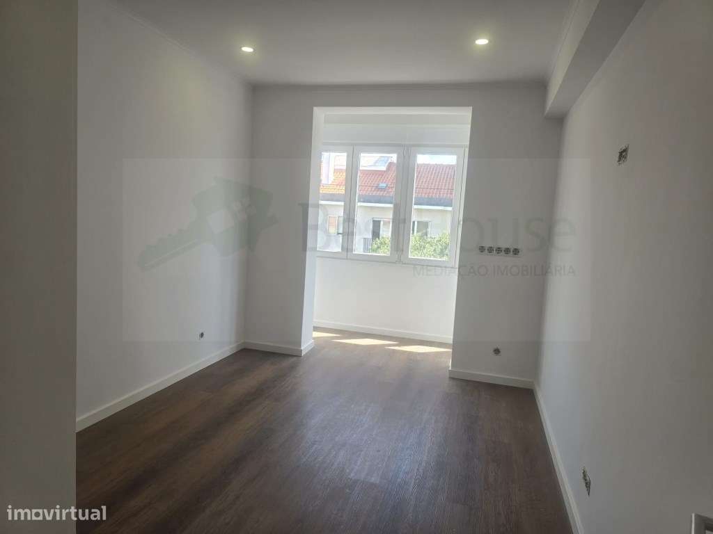 T2+1 Amadora - totalmente remodelado-4