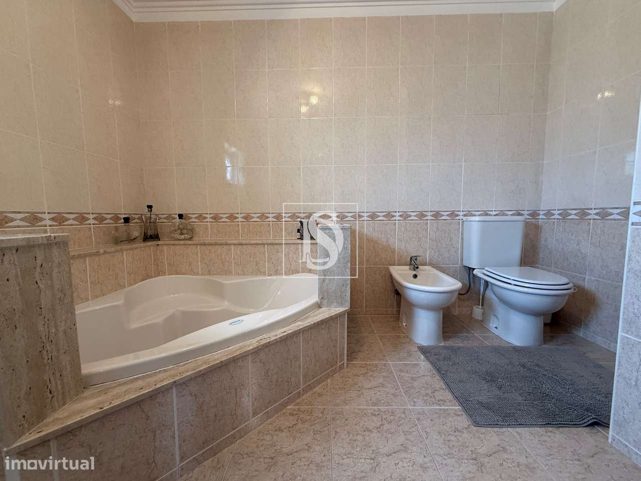 Moradia T3+1  em Chafé | Com garagem | Perto da Praia-30