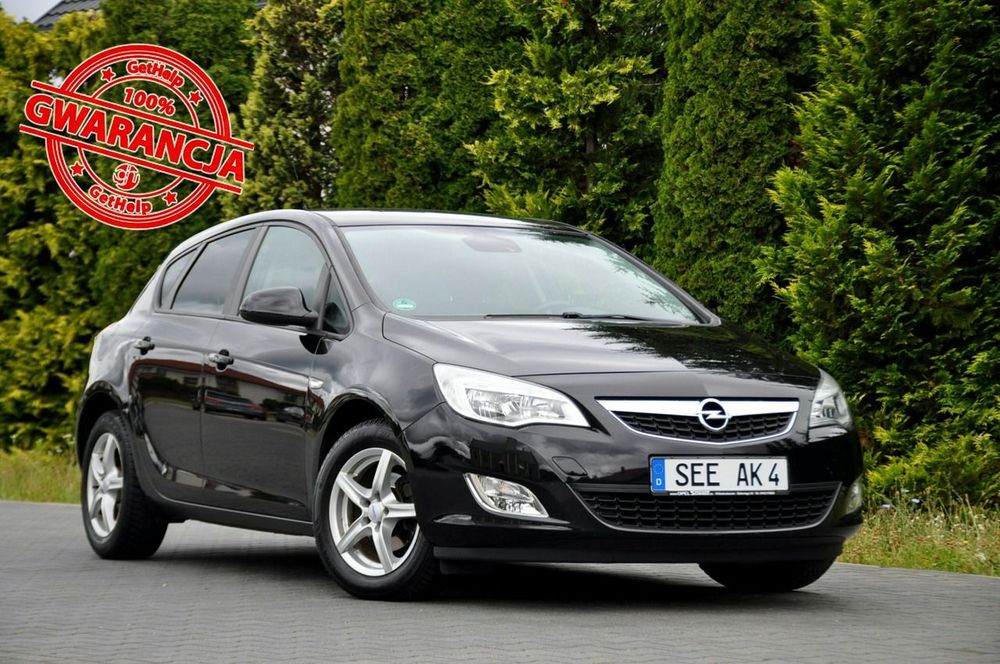 Opel Astra J (2009-2019) 2011