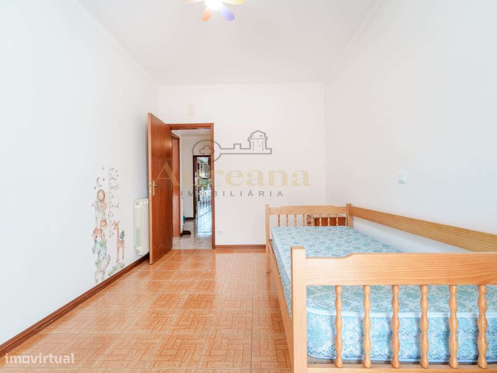 Apartamento T3 com elevador - Centro de Fátima-23