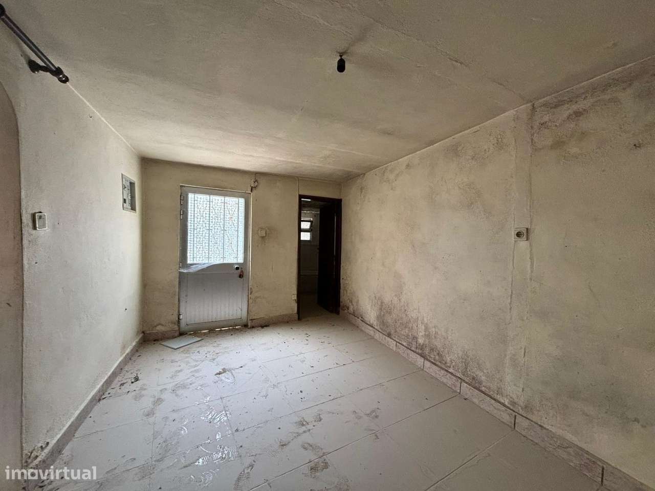 Moradia para Restaurar T1 Venda em Grade e Carralcova,Arcos de Valdeve-6