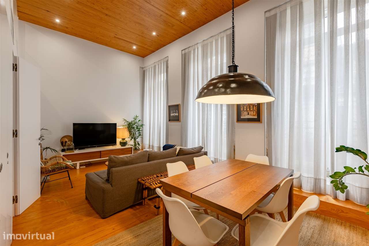 Apartamento T3 no coração do Porto – Rua de Santo Ildefonso-0